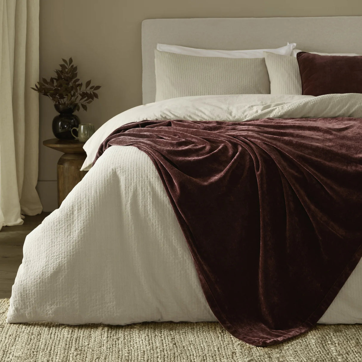 Heavy Chenille Velvet Throw Beetroot - image 1