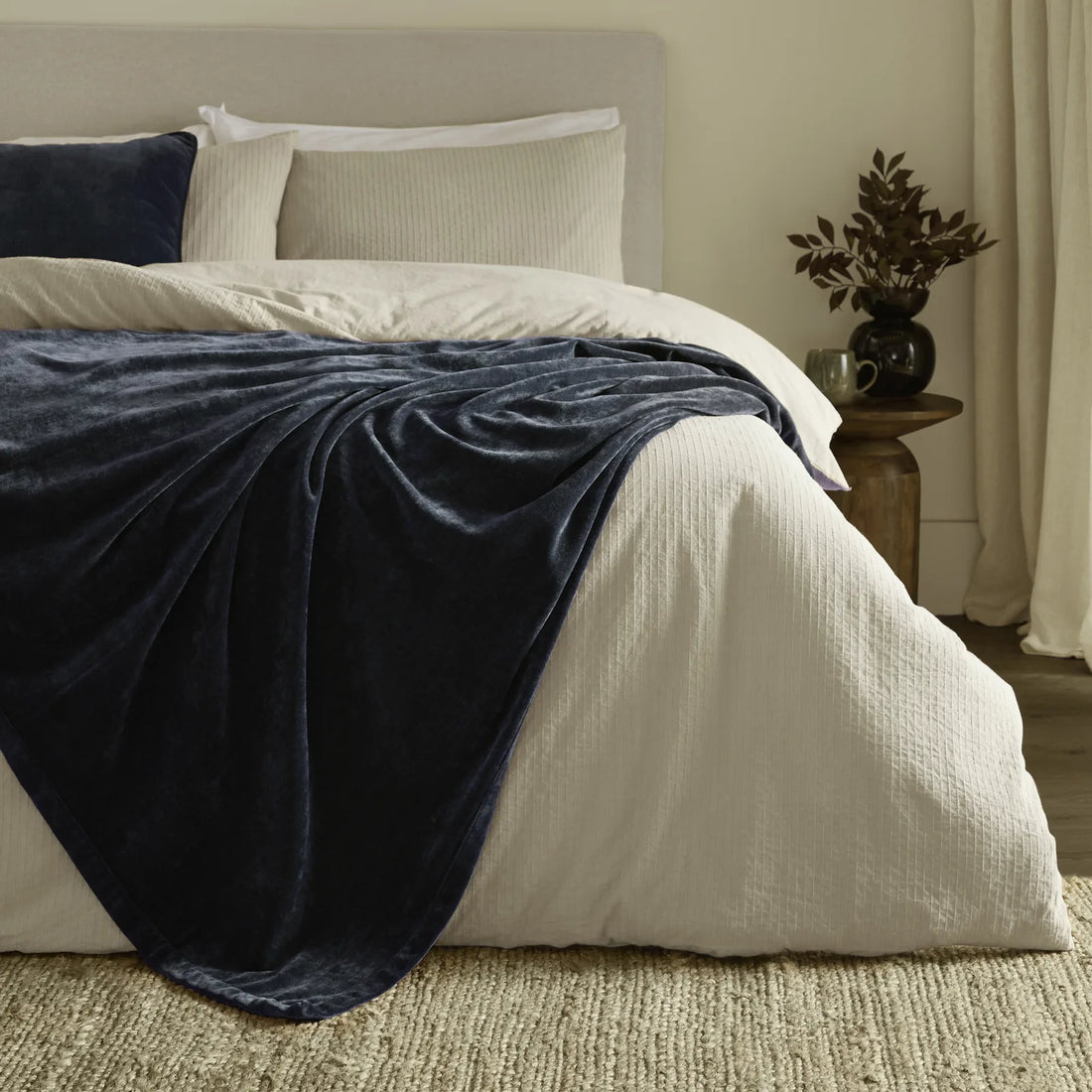 Heavy Chenille Velvet Throw Navy