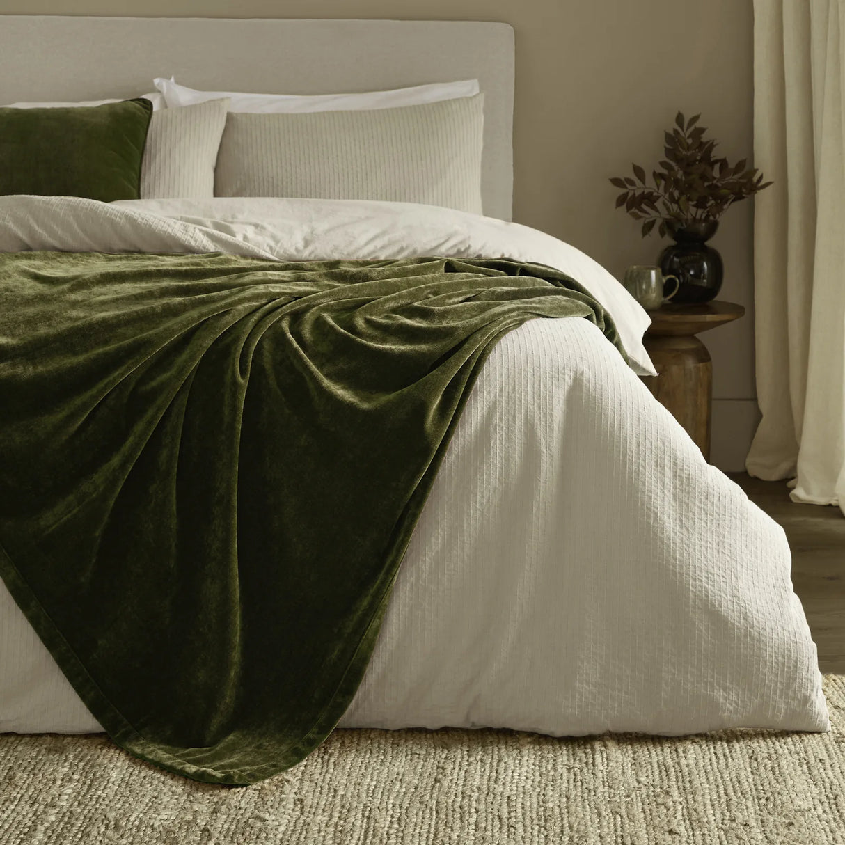 Heavy Chenille Velvet Throw Olive - image 1