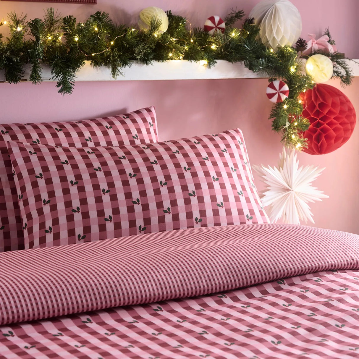 Holly Gingham Red Polycotton Duvet Cover Set - product image 2