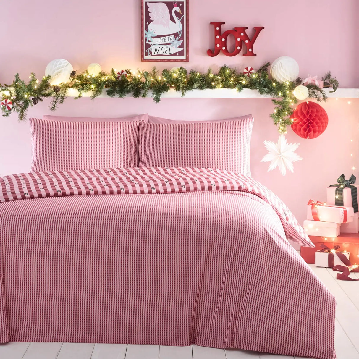 Holly Gingham Red Polycotton Duvet Cover Set - product image 4