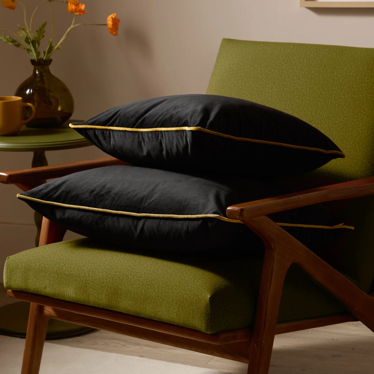 Meridian Velvet Cushion Cover Black/Gold 45 x 45cm - image 5
