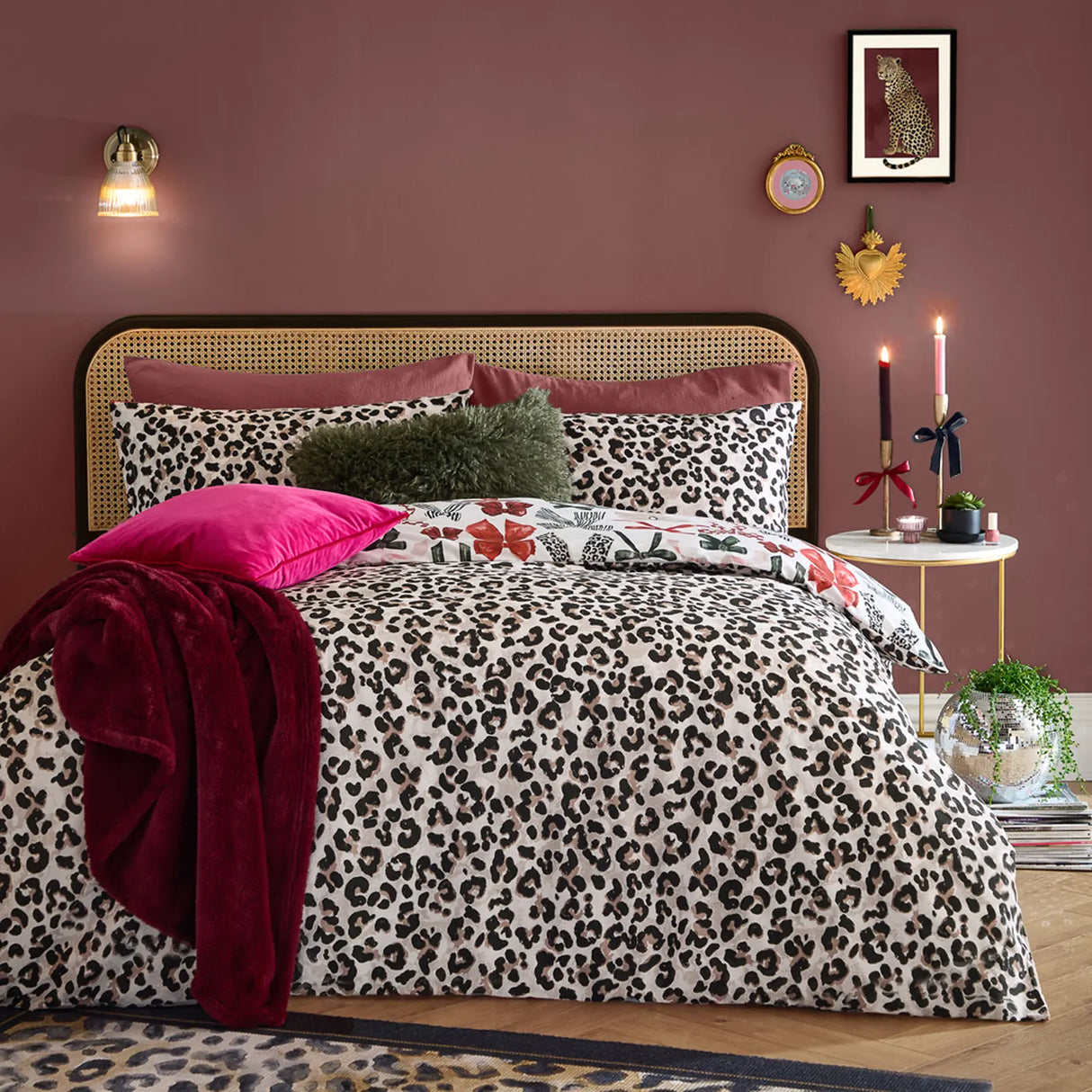 Mila Bows Reversible Duvet Cover Set image 2