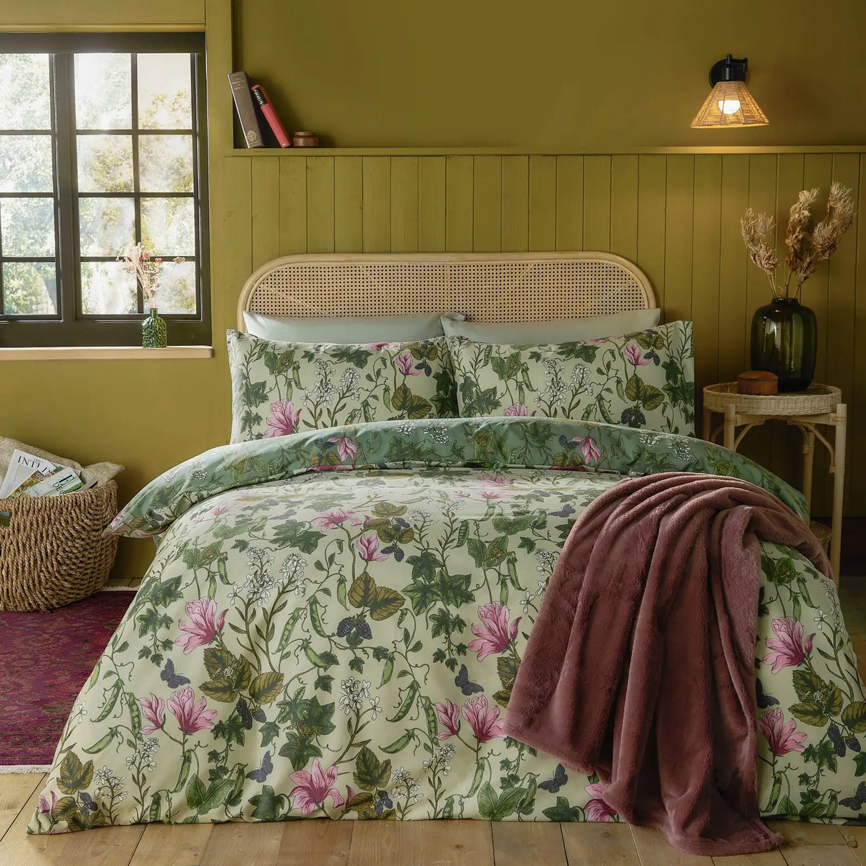 Mystic Berry Floral Reversible Duvet Cover Set Green - image 2