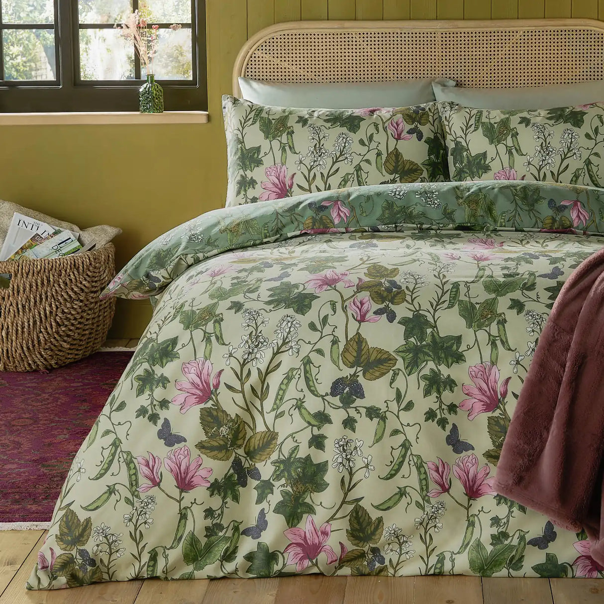 Mystic Berry Floral Reversible Duvet Cover Set Green - image 4