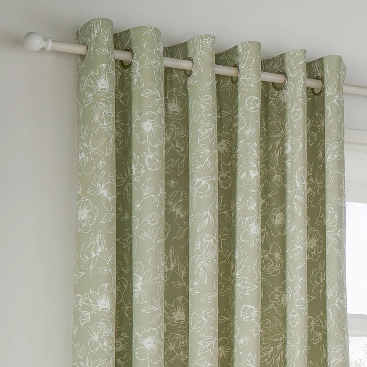Nature Bella Floral Lined Eyelet Curtains Sage - image 3