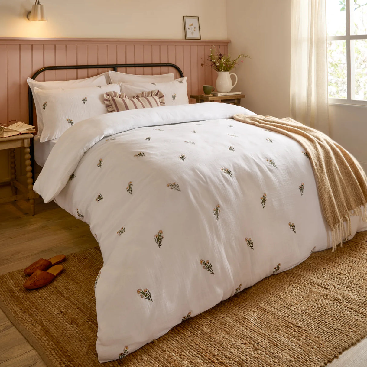 Nature Josephine Embroidered Muslin Duvet Cover Set White/Pink - image 2