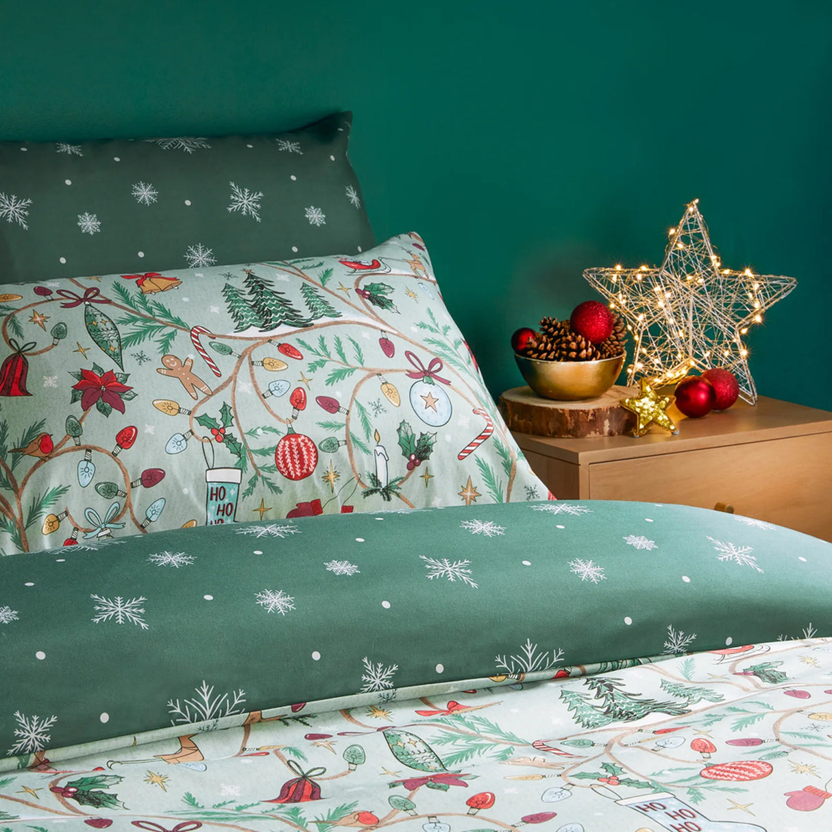 Noelle Soft Touch Reversible Duvet Cover Set image 2