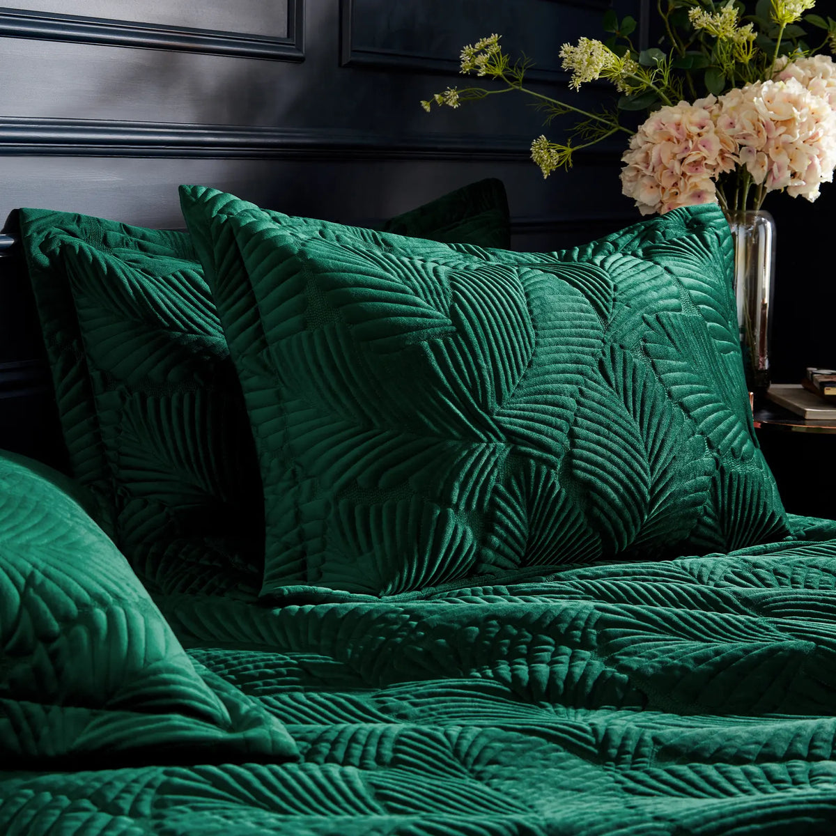 Palmeria Quilted Emerald 100% Cotton Duvet Cover Bedding Set - additional product view 2