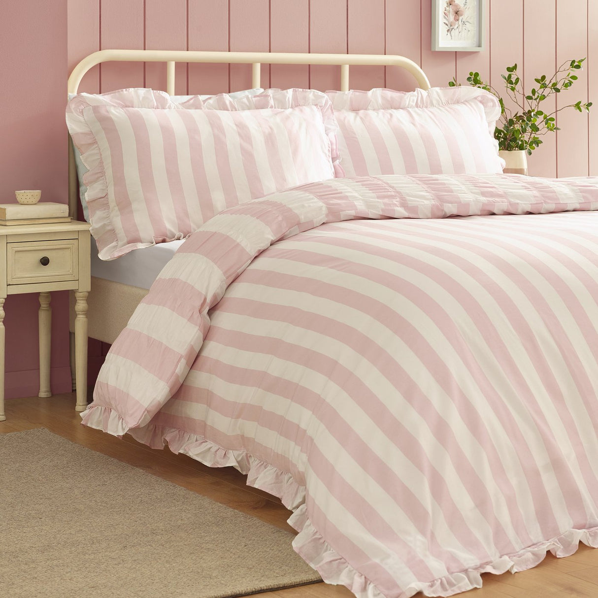Catherine Lansfield Seersucker Frill Stripe Duvet Cover Set with Pillowcase Pink