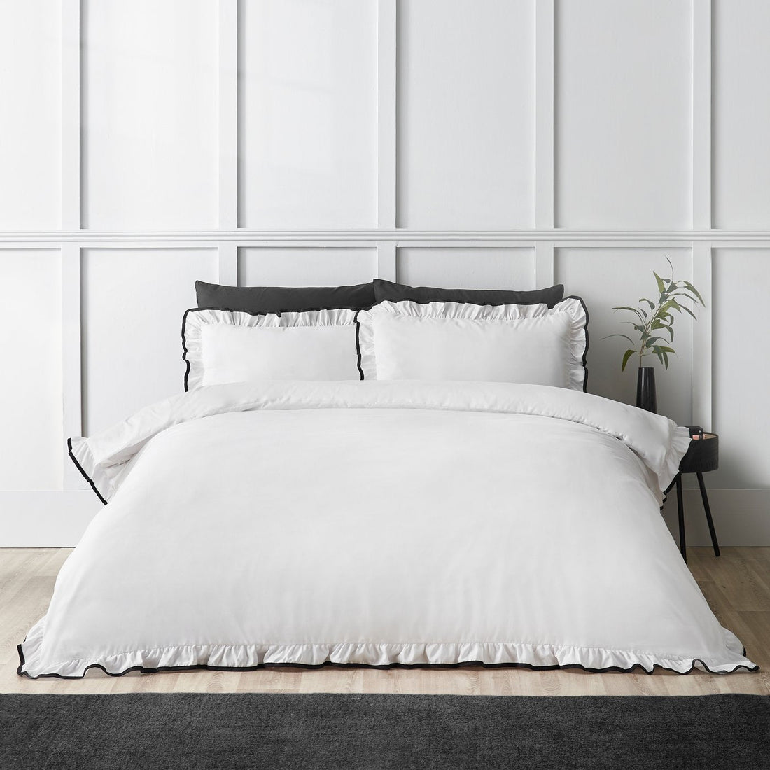 Catherine Lansfield So Soft Mono Frill White + Black Duvet Cover Bedding Set