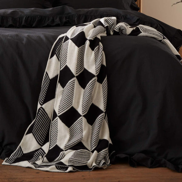 Style Sisters Knitted Cube Throw - Ideal