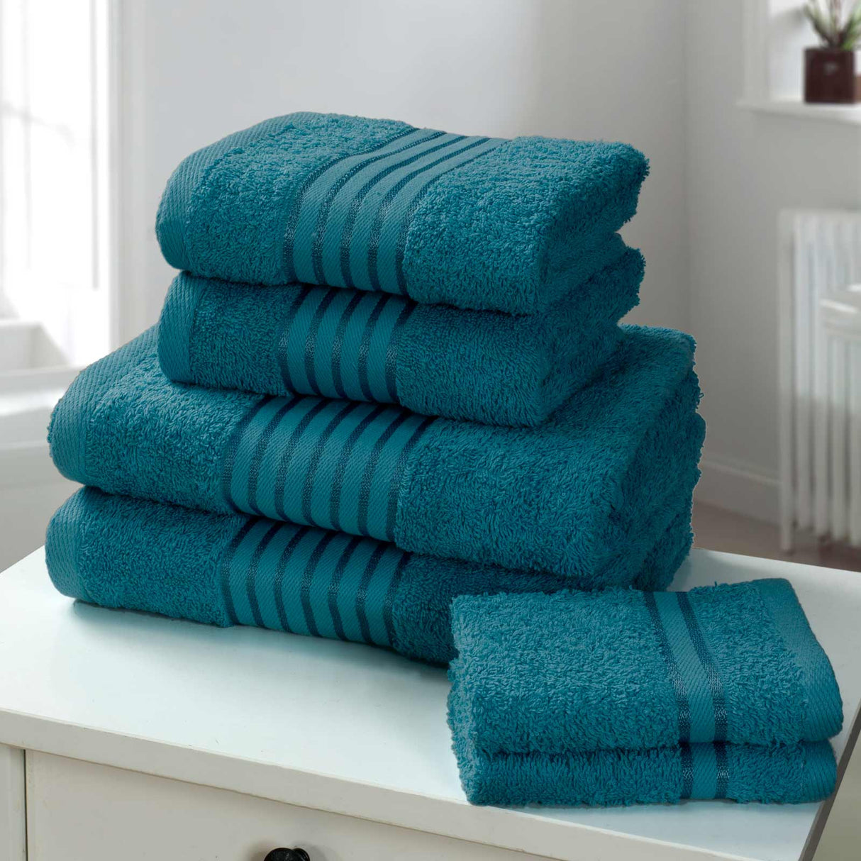 Windsor 500gsm Towel Bale Collection by Rapport Home