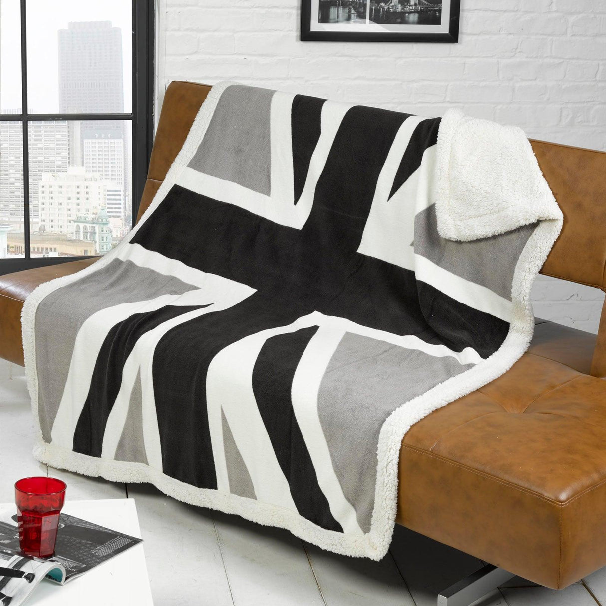 Union Jack Black Sherpa Fleece Throw 130x160cm Throw Rapport