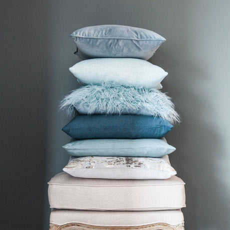 10 Must Have Cushions to Make Your Living Room Pop