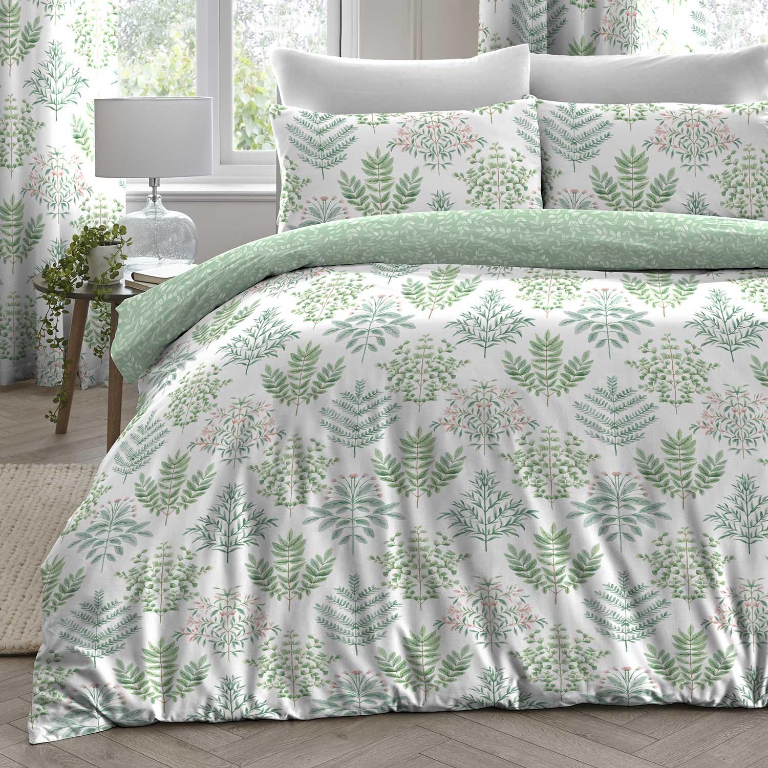 Green Designs to Style Your Bedroom