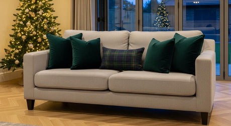 The 3 'Subtle Christmas' Touches That Look Incredibly Chic