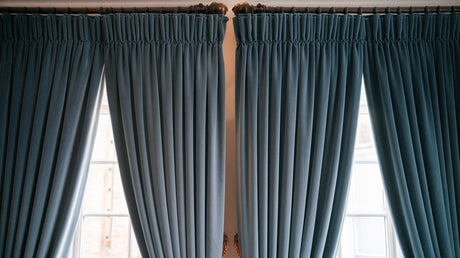 Pencil Pleat Perfection: Tips for Choosing the Ideal Curtains