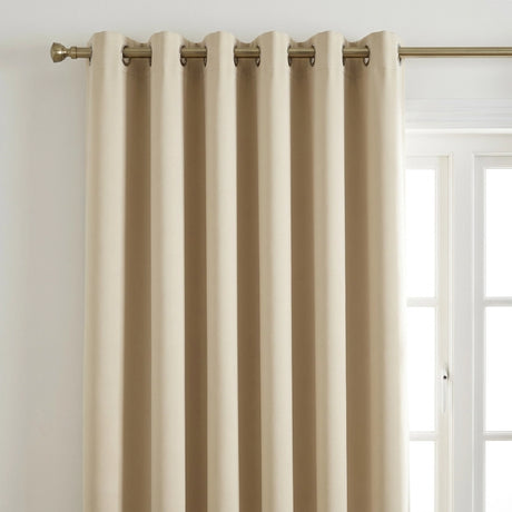100% Blackout Eyelet Curtains 2