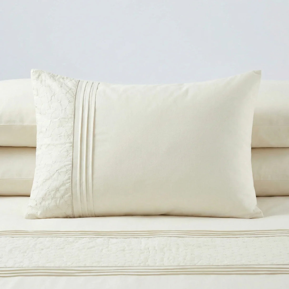Everdean Duvet Cover Set - Cream image 3