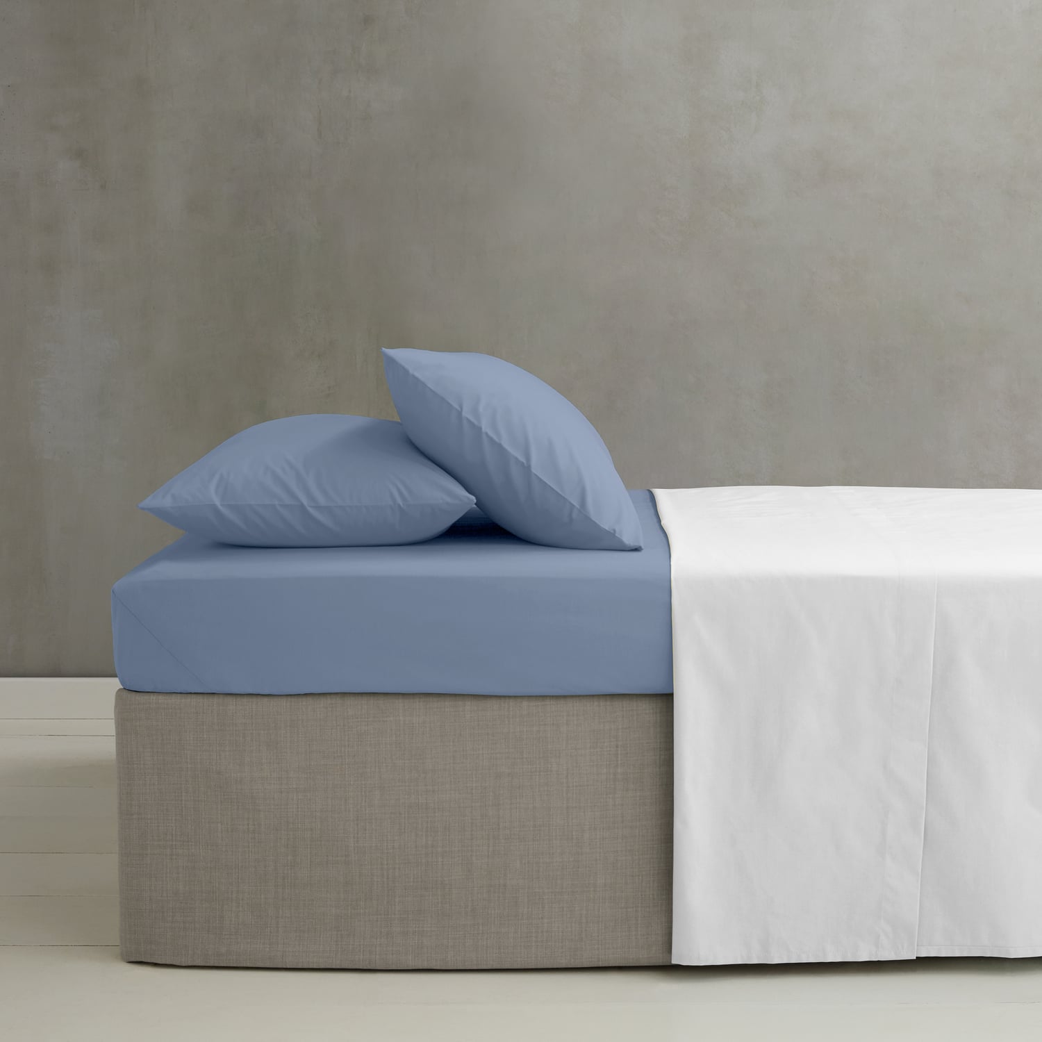 Catherine Lansfield Easy Iron Percale 25cm Deep Lansfield Blue Fitted Sheet
