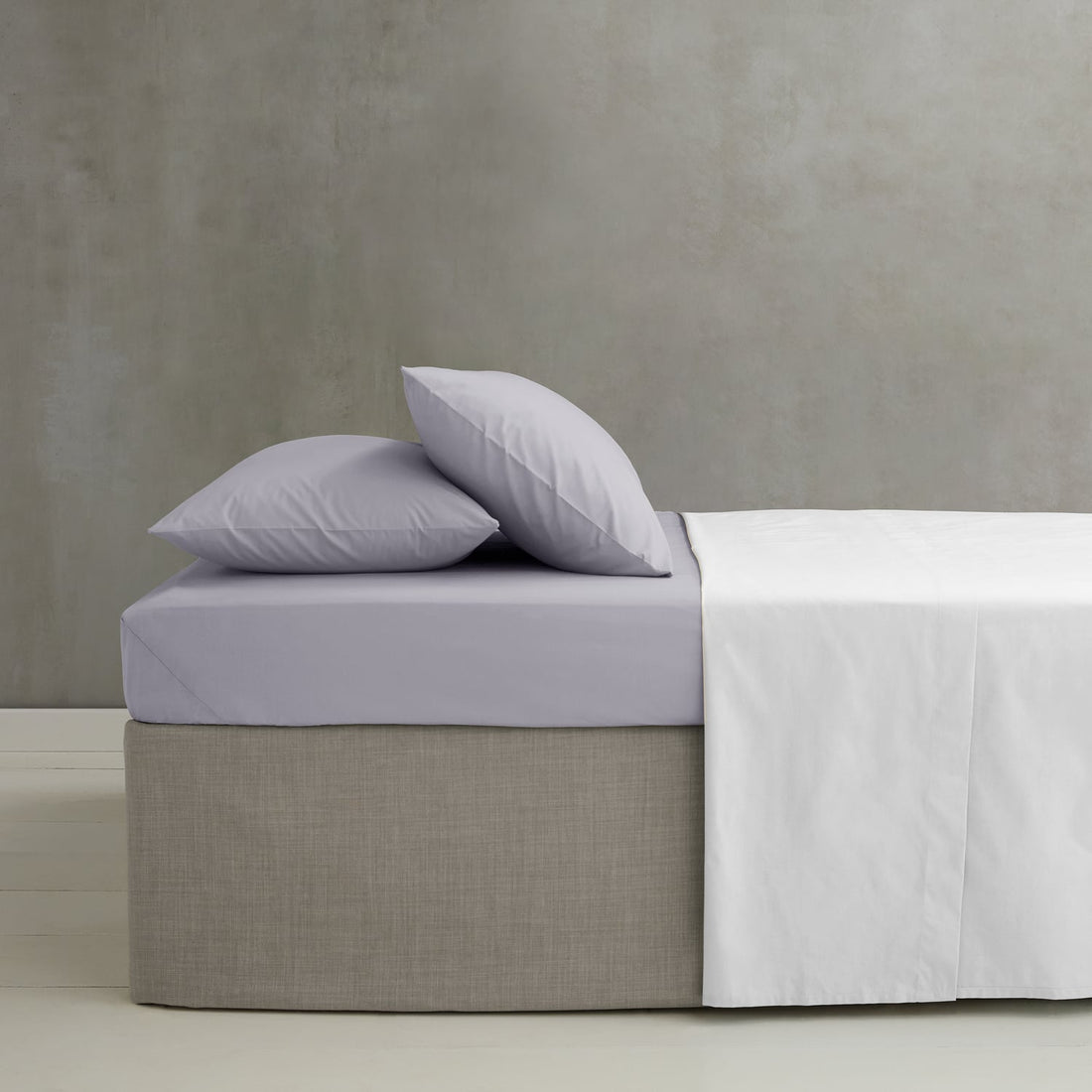 Catherine Lansfield Easy Iron 172 Thread Count Lilac Fitted Sheet
