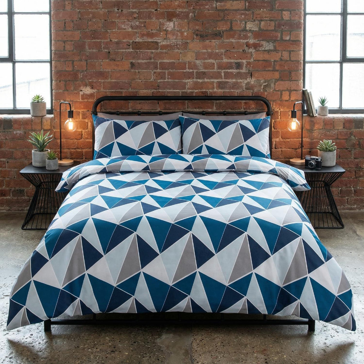 Leo Duvet Cover Set by Rapport Home