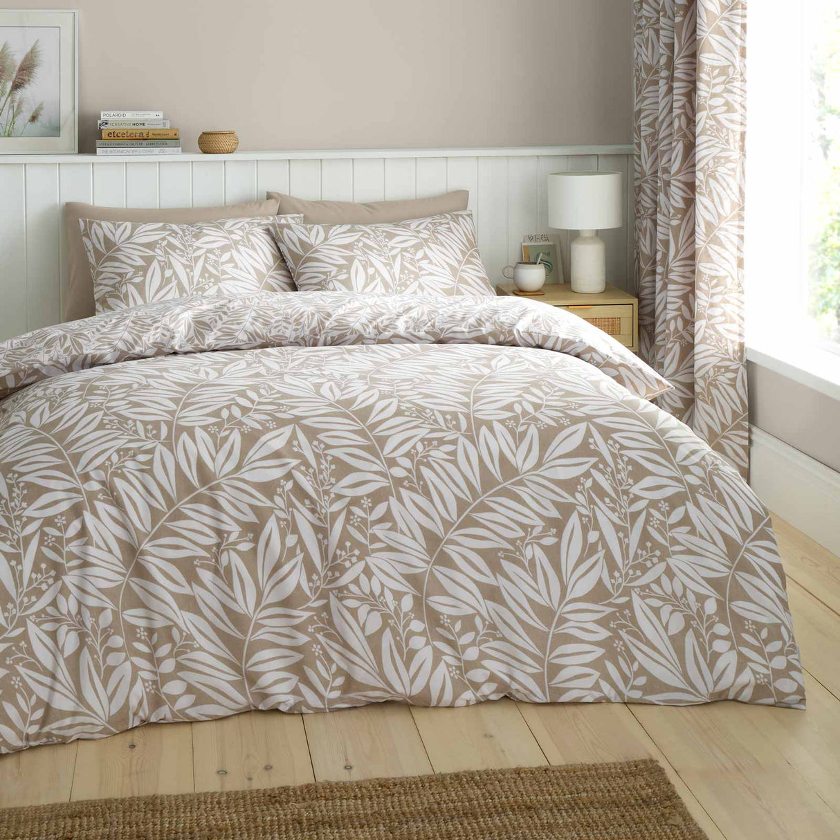 Catherine Lansfield Sorrel Leaf Duvet Cover Set - Green image 2