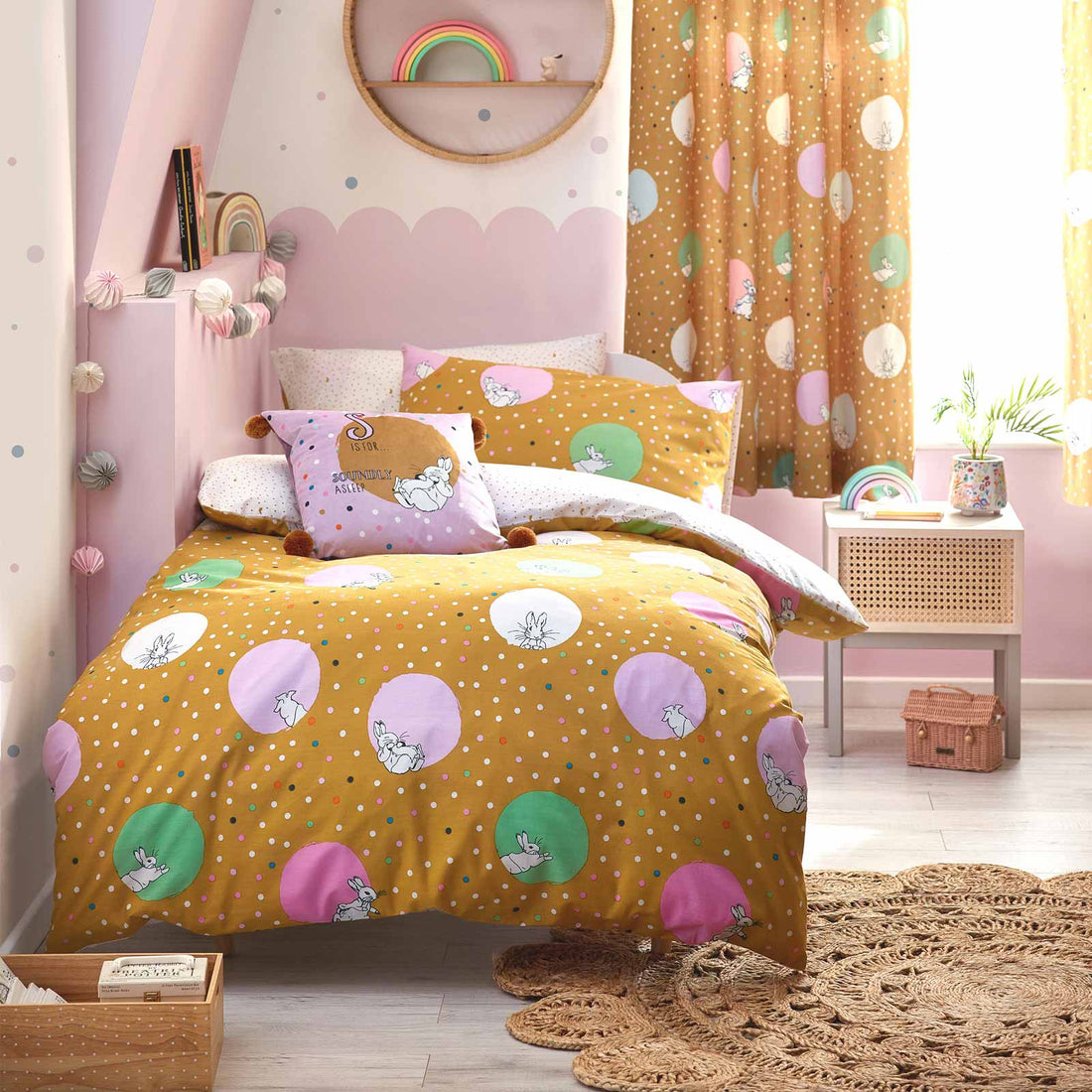 Dotty Duvet Cover Set by Peter Rabbit