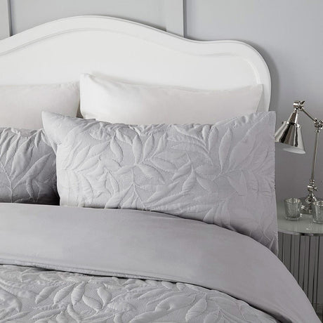 Luana Duvet Cover Set by Serene
