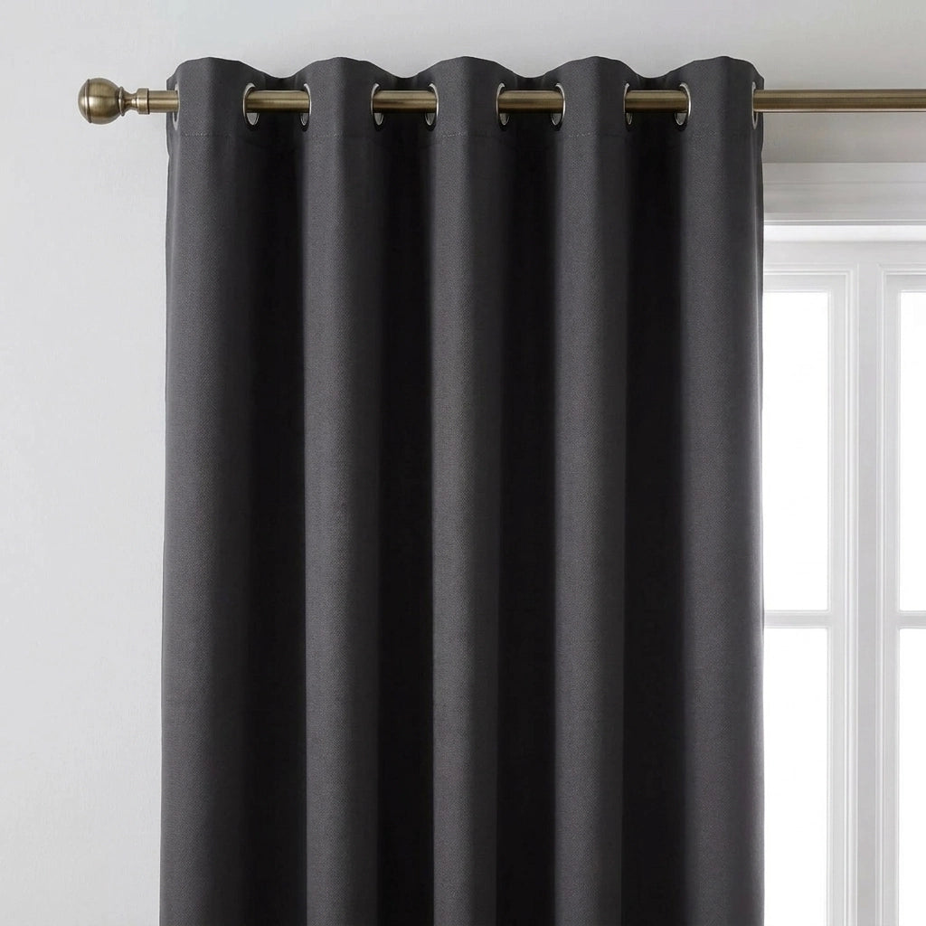 100% Blackout Eyelet Curtains 5