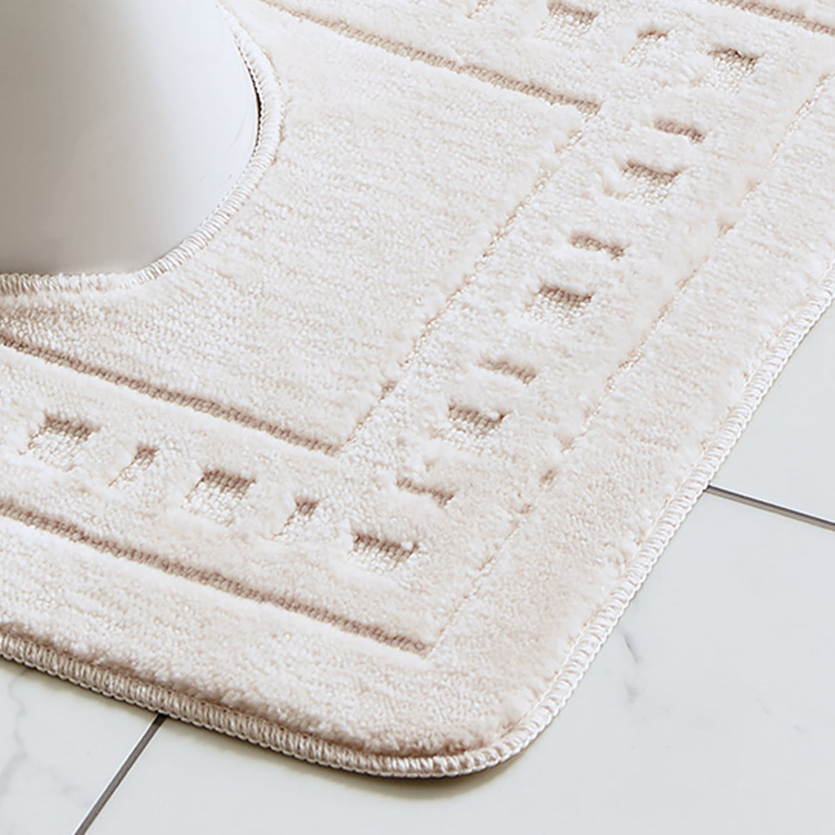 Catherine Lansfield Armoni 2 Piece Bath Mat and Pedestal Bathroom Set - Armoni Cream Bath Set
