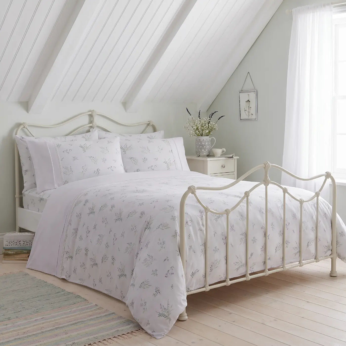 Chloe Lace Trim Polycotton Duvet Cover Set Lilac 2