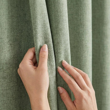 Amberley Thermal Eyelet Curtains 12
