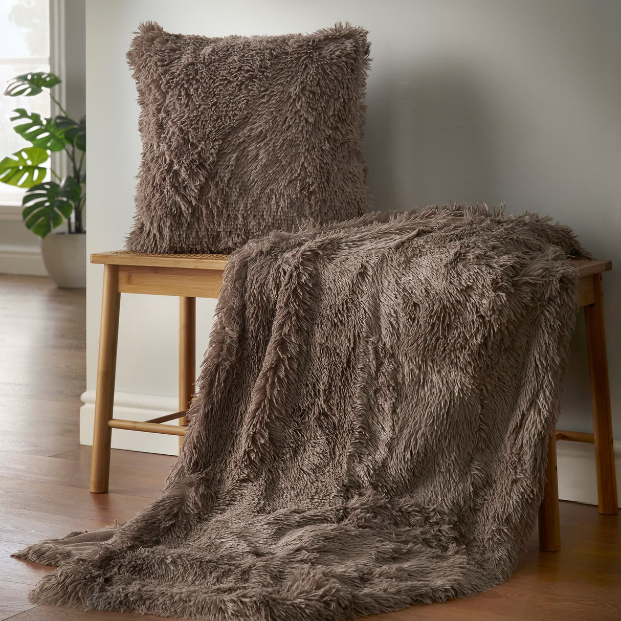 Catherine Lansfield Cuddly Heart Soft Filled Cushion - Blush - Cuddly Cushion Group
