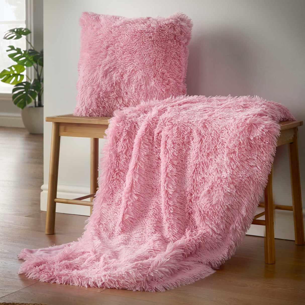 Catherine Lansfield Cuddly Duvet Cover Set - Cuddly Group Shot Candy