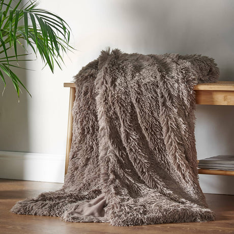 Catherine Lansfield Cuddly Reversible Throw – Natural – 150cm x 200cm