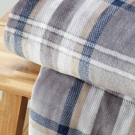 Catherine Lansfield Kelso Check Sherpa Reversible Throw – Charcoal – 130cm x 170cm - Kelso Check Throw Charcoal