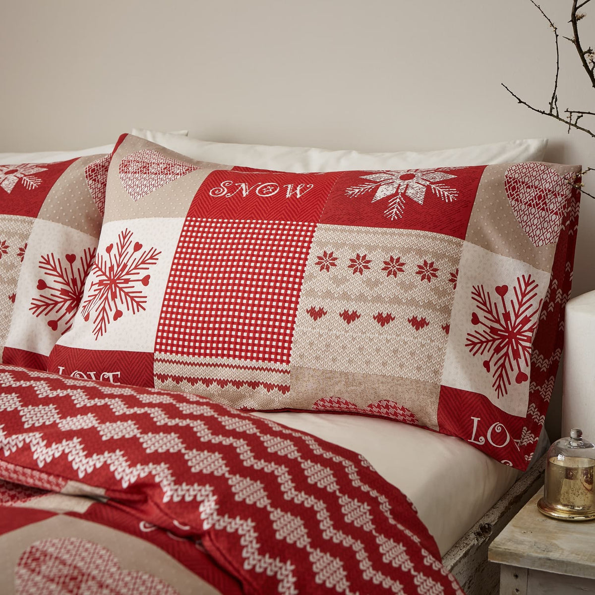 Catherine Lansfield Let It Snow Christmas Duvet Cover Set - Let It Snow Red