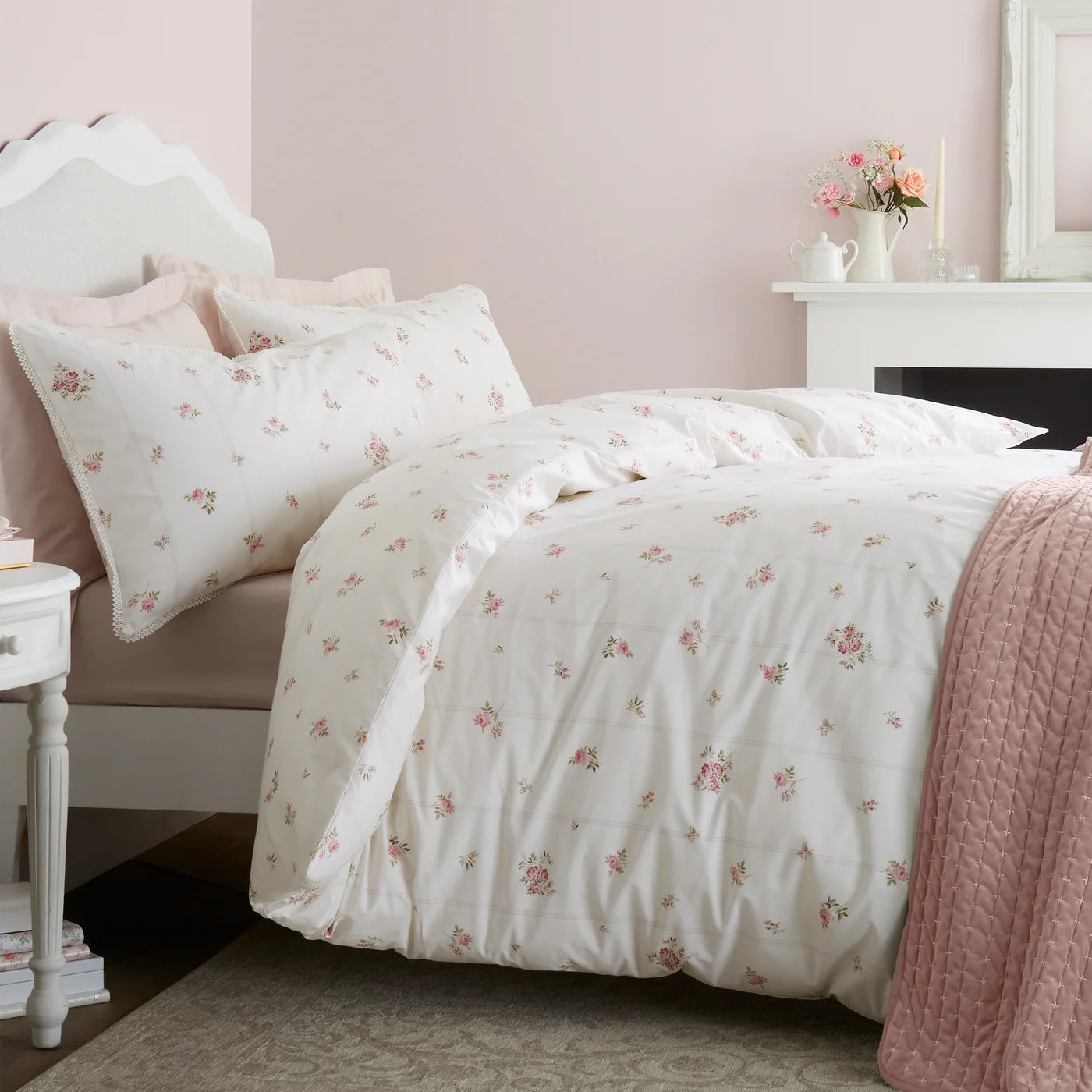 Bianca Vintage Rosebud Lace 200 Thread Count Cotton Reversible Duvet Cover Set 2