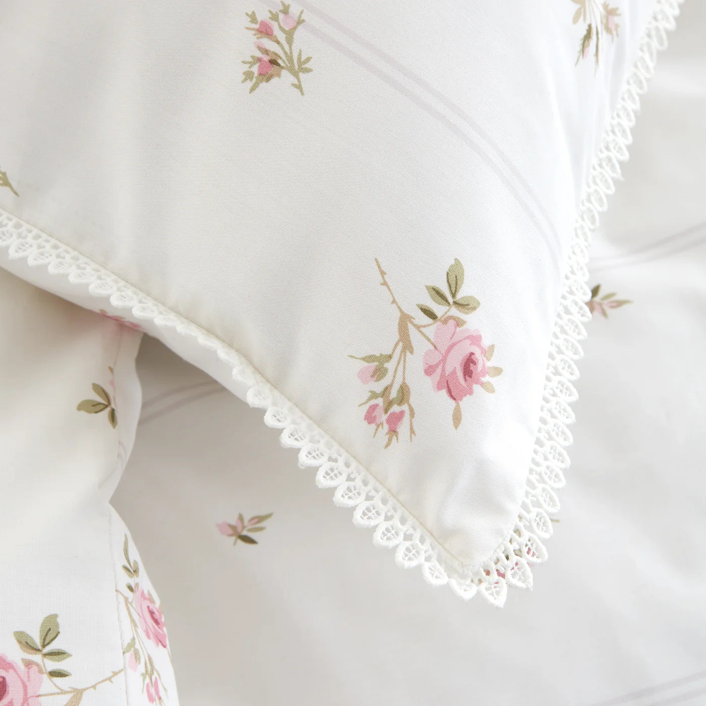 Bianca Vintage Rosebud Lace 200 Thread Count Cotton Reversible Duvet Cover Set 4