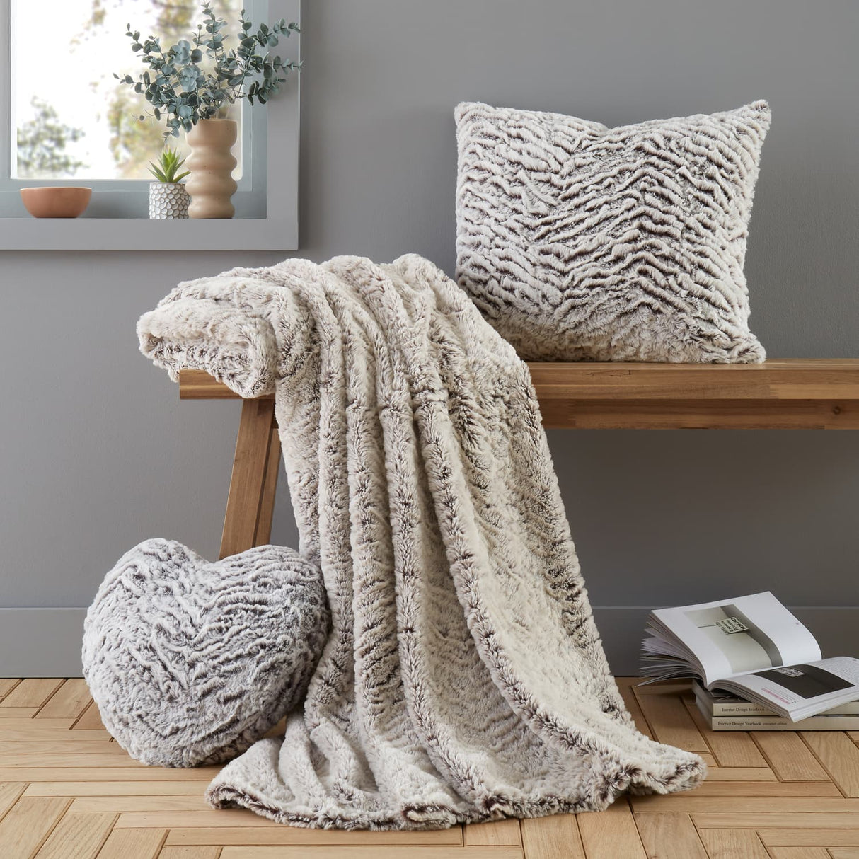 Catherine Lansfield Wolf Faux Fur Soft Filled Cushion - Wolf Group