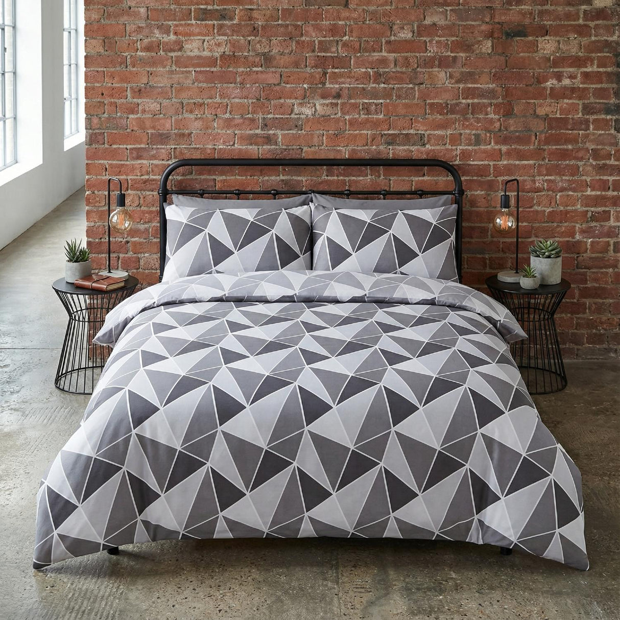 Leo Duvet Cover Set by Rapport Home