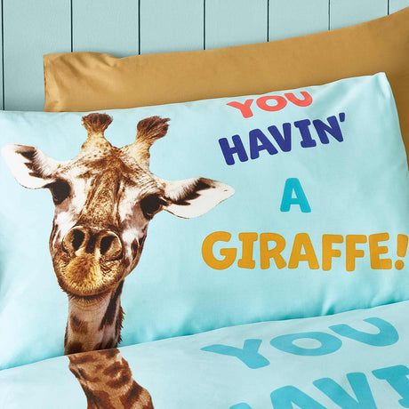 Havin a Giraffe Duvet Cover Set by Catherine Lansfield