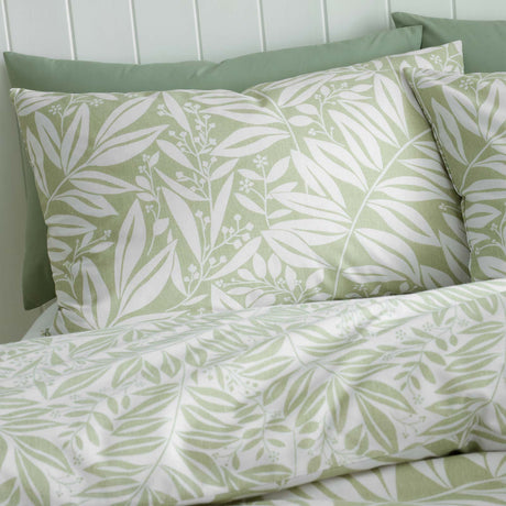 Sorrel Leaf Duvet Cover Set by Catherine Lansfield