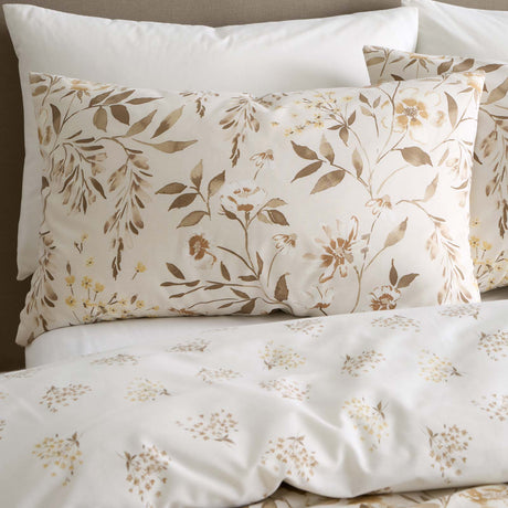 Isadora Floral Duvet Cover Set by Catherine Lansfield