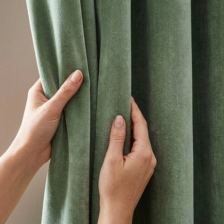 Heavy Chenille Velvet Lined Eyelet Curtains 3