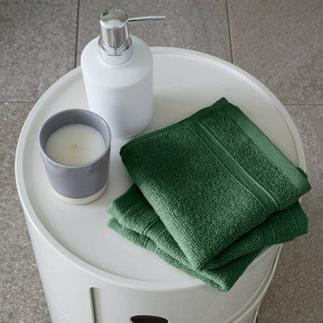 Catherine Lansfield Zero Twist 100% Cotton 450gsm Towels - Dark Green - Zero Twist Dark Green Face Cloth Pair