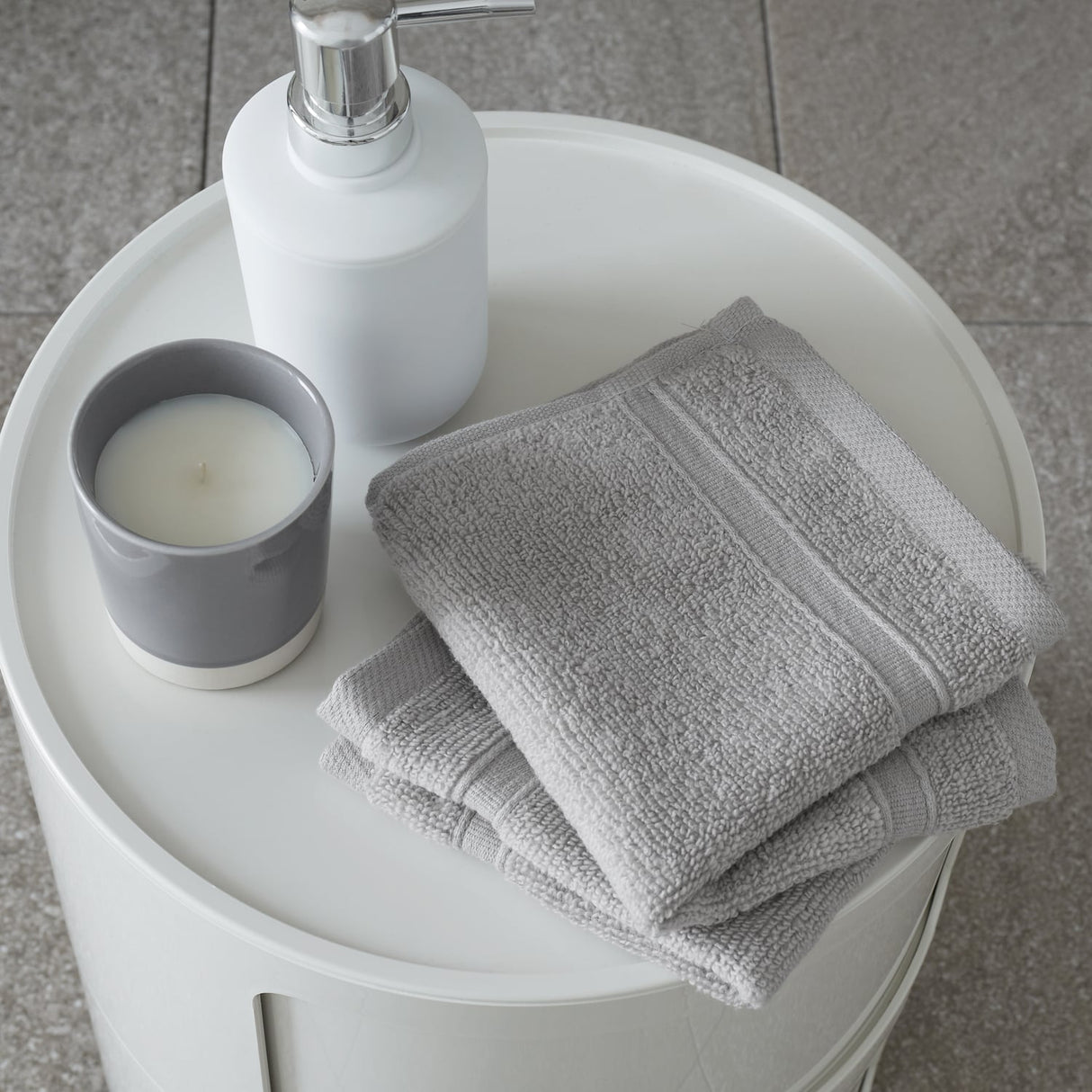 Catherine Lansfield Zero Twist 100% Cotton 450gsm Towels - Silver