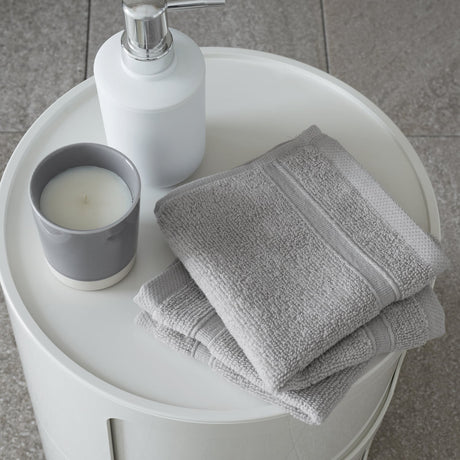 Catherine Lansfield Zero Twist 100% Cotton 450gsm Towels - Silver